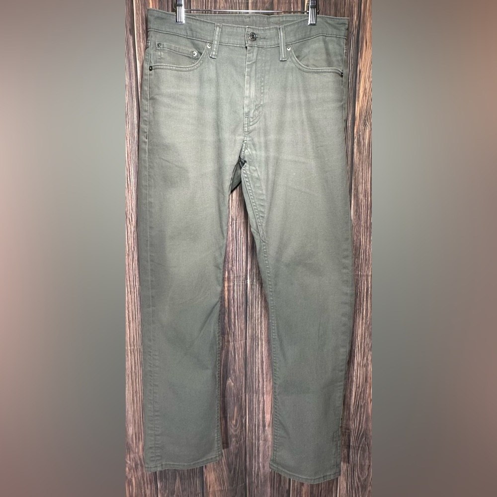 Levi’s 505 Jeans - Men’s Size 33W x 32L